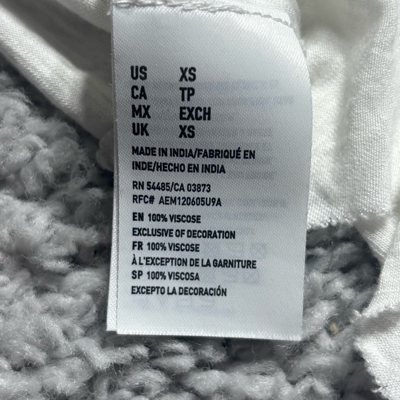 American Eagle Top Womens Extra Small White Lace Detail Flutter Sleeve Cottage - Picture 3 of 5